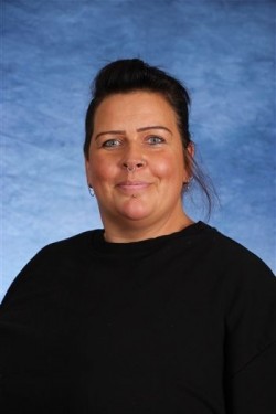 Young,Miss Francesca